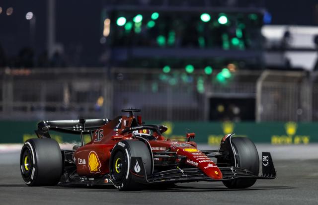 开云体育官网-2022赛季F1总结②：临场频犯错 法拉利一再辜负期望